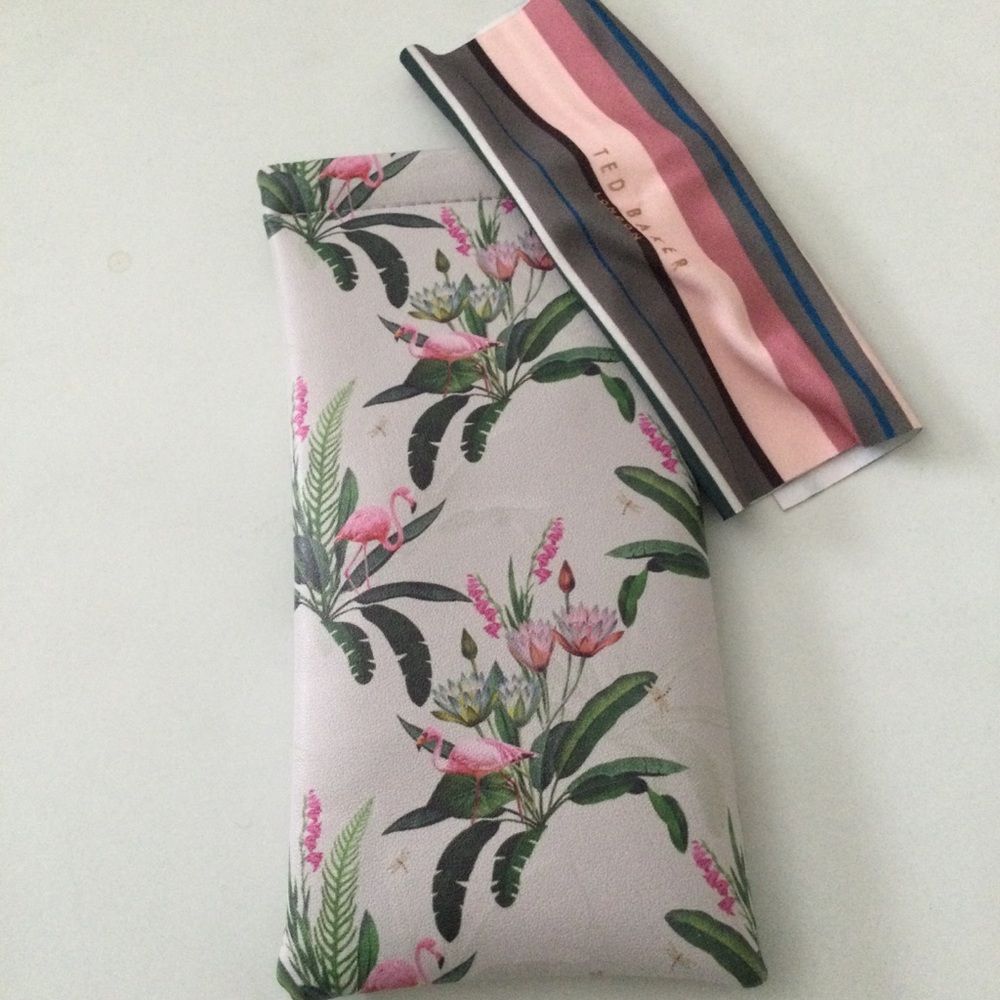 TED BAKER SUNGLASSES POUCH WITH CLEANING CLOTH NWOT
